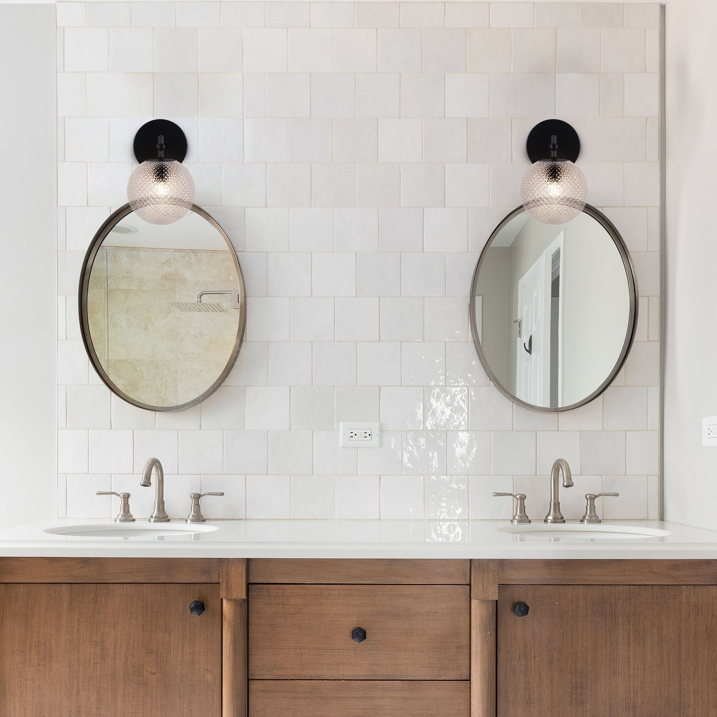 Prismatic 1-Light Wall Sconce