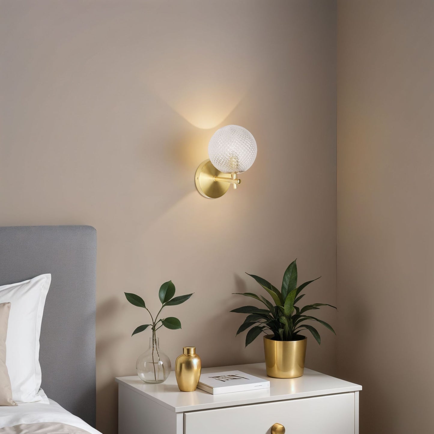 Prismatic 1-Light Wall Sconce