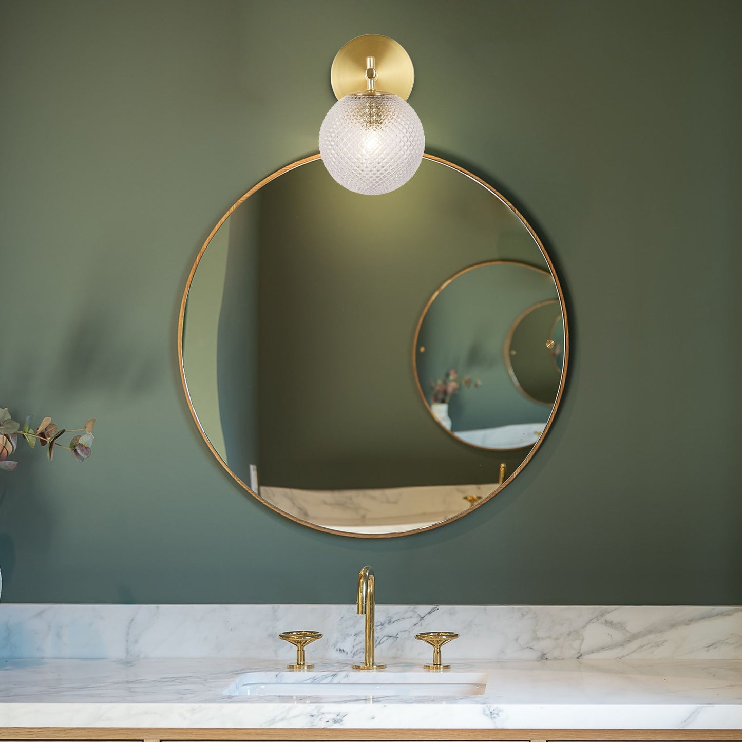 Prismatic 1-Light Wall Sconce