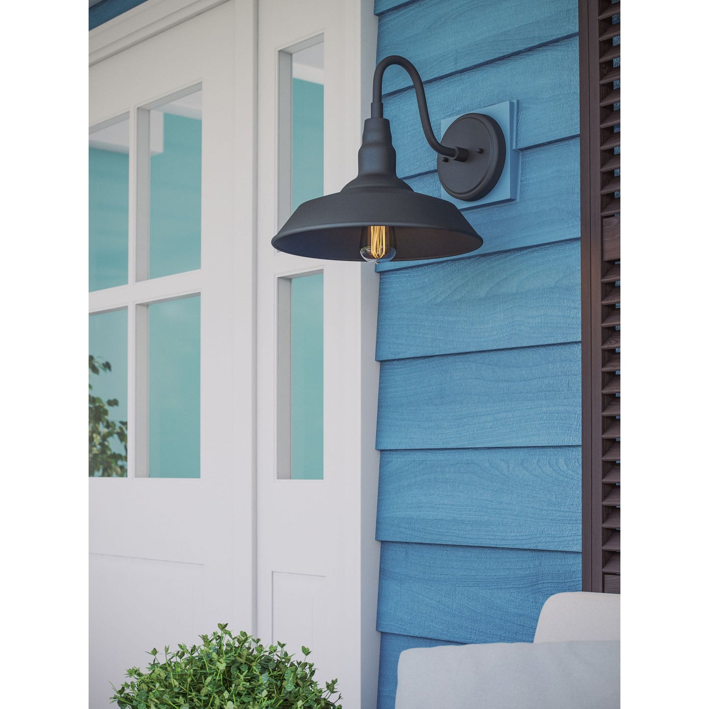 Dale Exterior Large 1-Light Wall Sconce